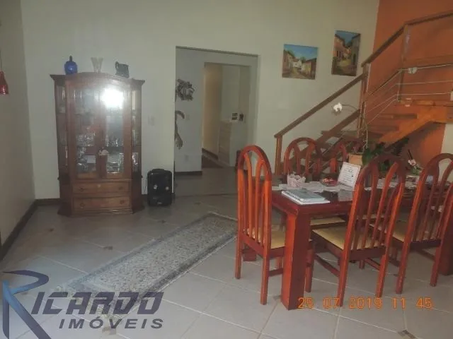 Imagem 15: Chácara em Meaipe, com 5.000 m², duas casas, piscina, quadra gramada de esportes, campo