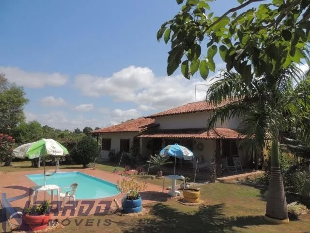 Imagem 9: Chácara em Meaipe, com 5.000 m², duas casas, piscina, quadra gramada de esportes, campo