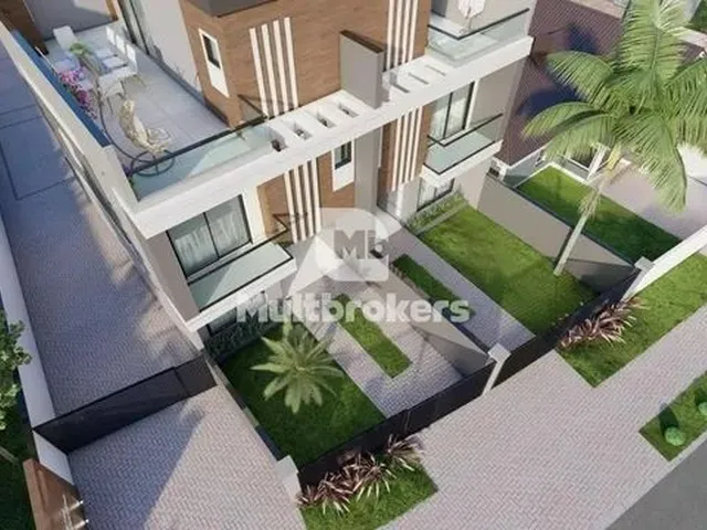 Imagem 9: Curitiba - Casa Padrão - Portão
