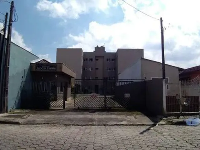 Imagem: O apartamento possui 2 Dormitórios, 1 Suíte, 2 Banheiros,