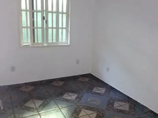 Imagem 3: Casa 2 Quartos de Fundos no Bairro Miramar