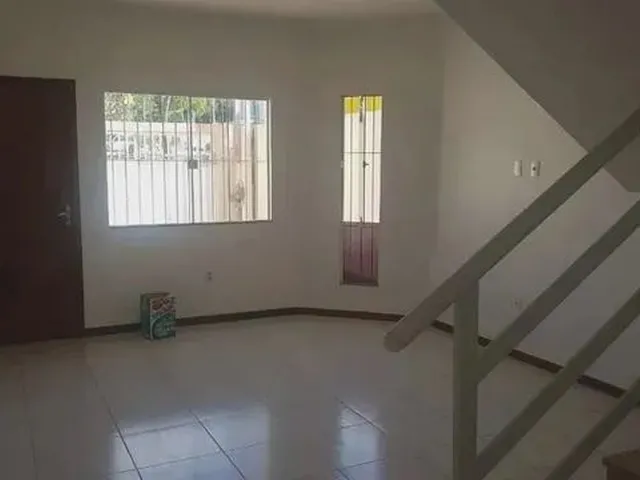 Imagem 13: Casa para Aluguel Possui 130 Metros Quadrados com 3 Quartos em Lagoa - Macaé - Rj