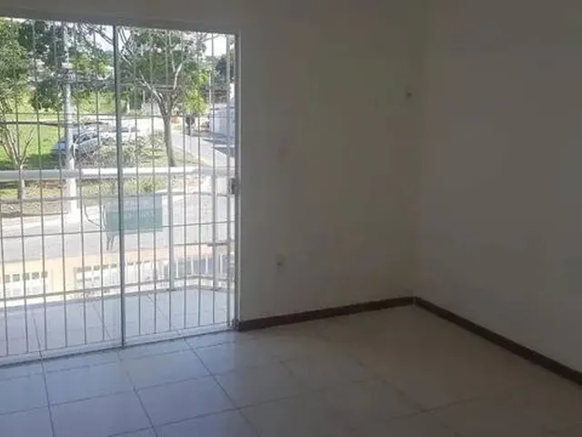 Imagem 7: Casa para Aluguel Possui 130 Metros Quadrados com 3 Quartos em Lagoa - Macaé - Rj