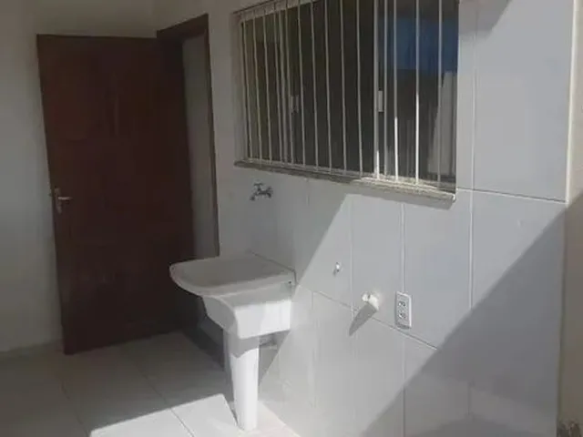 Imagem 8: Casa para Aluguel Possui 130 Metros Quadrados com 3 Quartos em Lagoa - Macaé - Rj