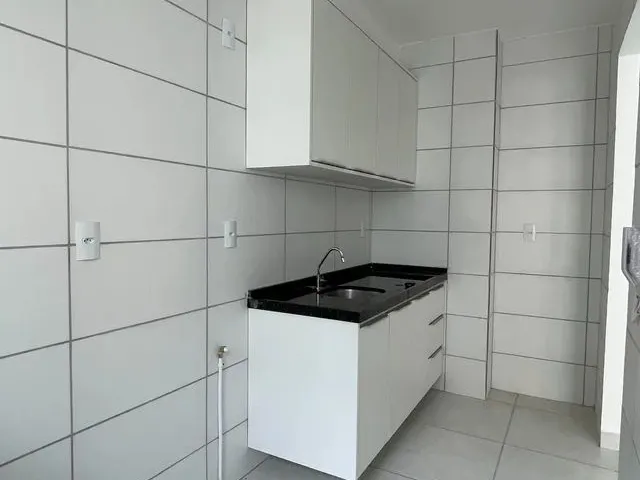 Imagem 4: Alugo Apartamento 2 Quartos com Suíte e Varanda