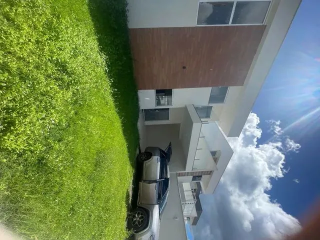Imagem 1: Casa Duplex para Aluguel com 350 Metros Quadrados com 4 Quartos Em- Aracagy Próximo Ao