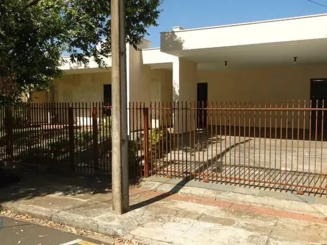 Imagem: Londrina - Casa Comercial - Canadá