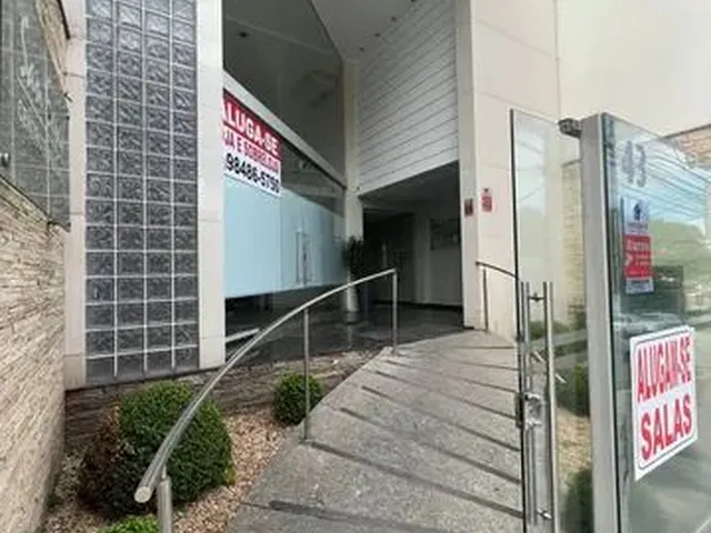 Imagem: Loja e Sobreloja / Conjunto Comercial