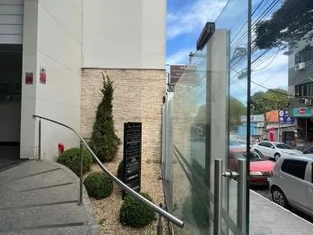 Imagem 2: Loja e Sobreloja / Conjunto Comercial