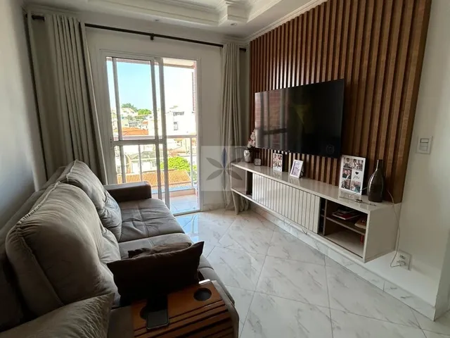 Imagem: O apartamento possui 4 Dormitórios, 1 Suíte, 2 Banheiros