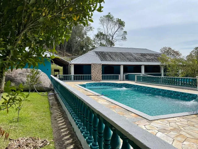 Imagem: Sitio para Venda com 4 Dormitórios Piscina
