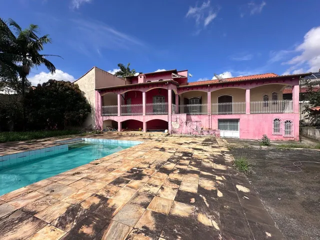 Imagem: Casa Térrea para Venda com 3 Suítes e
