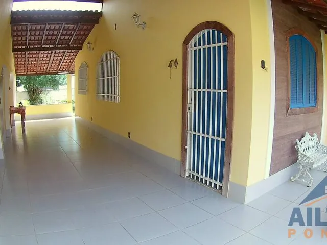 Imagem 3: Casa Duplex com 3 Quartos À Venda no Bairro Perocão - Guarapari/Es