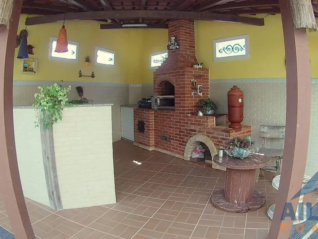 Imagem 5: Casa Duplex com 3 Quartos À Venda no Bairro Perocão - Guarapari/Es