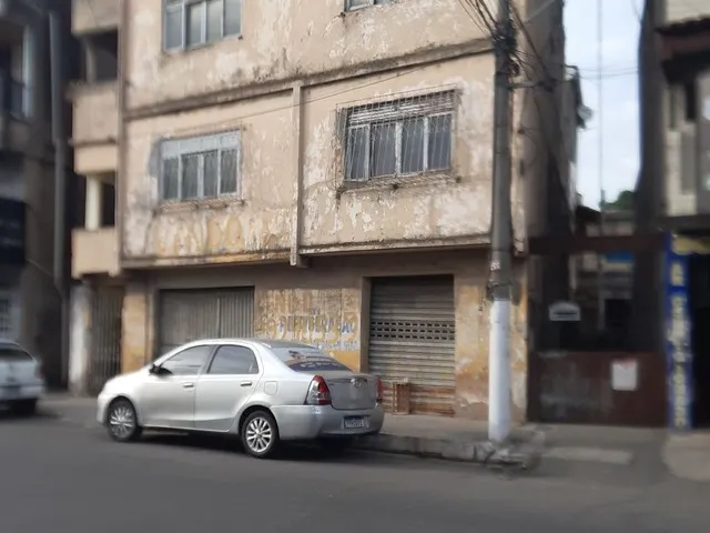 Imagem: Prédio na Rua da Feira em Aribiri