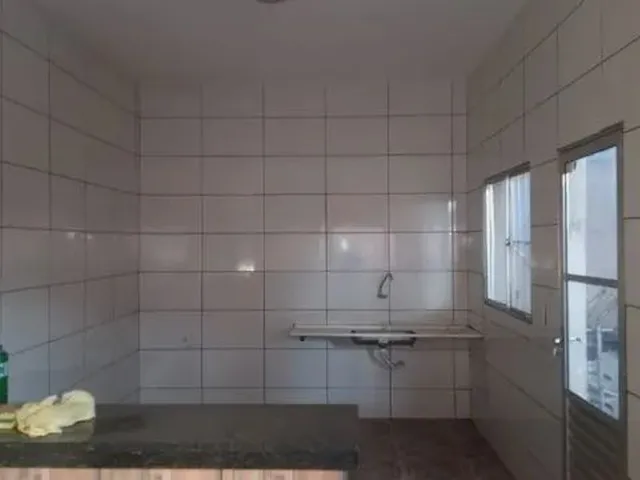 Imagem 6: Casa para Venda Possui 100 M2 com 2 Quartos em Enseada de Jacaraípe - Serra - Es