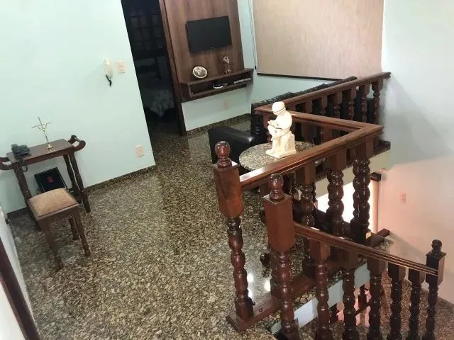 Imagem 7: Casa com 4 Quartos no Centro de Itaúna!