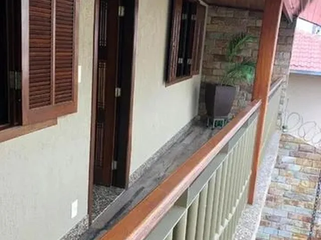 Imagem 3: Casa com 4 Quartos no Centro de Itaúna!