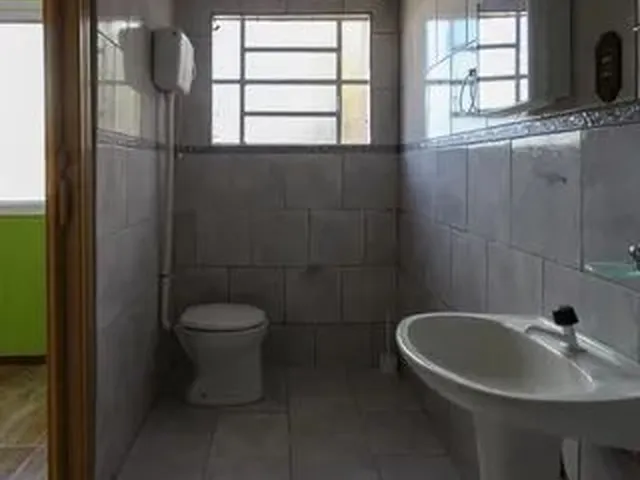 Imagem 2: Casa com 3 Quartos para Alugar no Bairro São Luís com 78M²