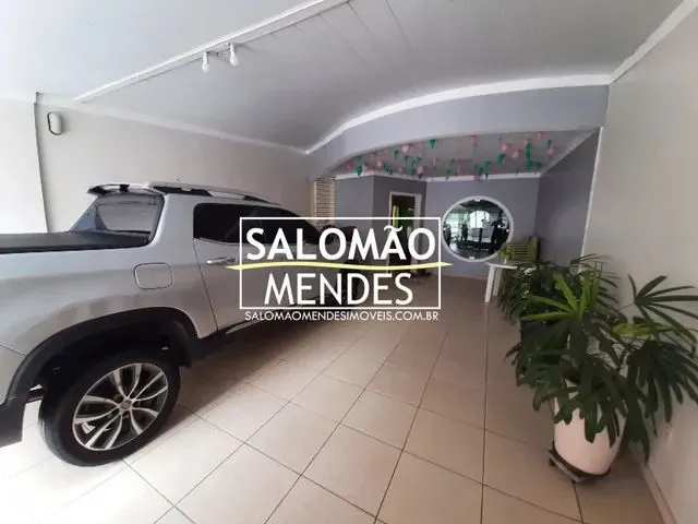 Imagem 1: Casa com Dois Pisos, 3 Suítes, Porcelanato, Documentada