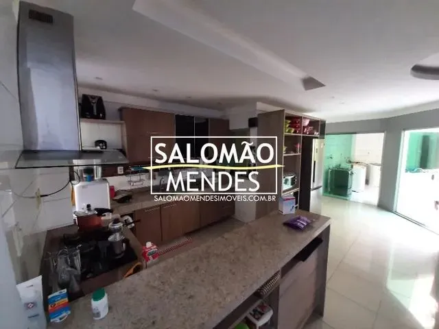 Imagem 10: Casa com Dois Pisos, 3 Suítes, Porcelanato, Documentada