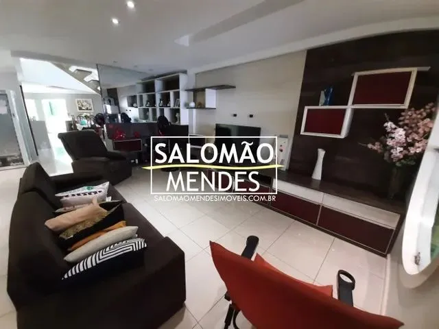 Imagem 5: Casa com Dois Pisos, 3 Suítes, Porcelanato, Documentada
