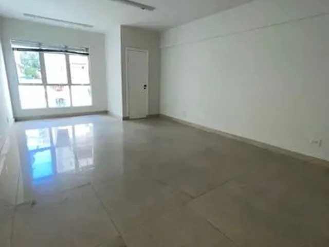 Imagem: Loja / Salão / Ponto Comercial com 1 Dormitório
