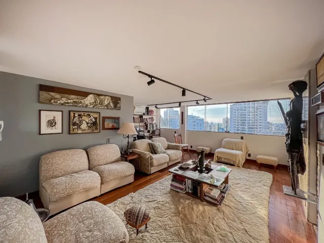 Imagem: Apartamento À Venda no Bairro Moinhos de