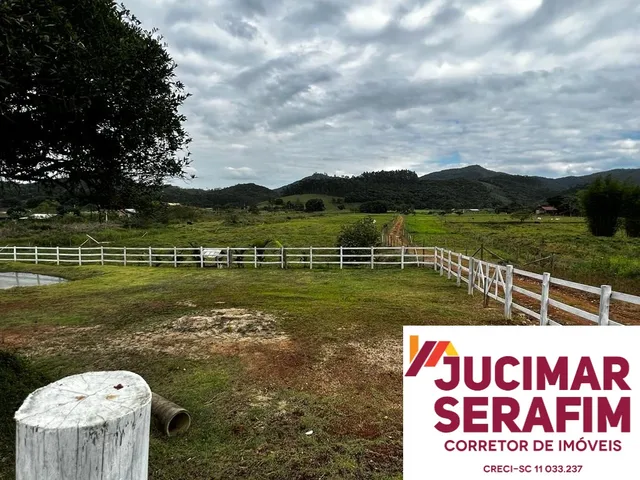 Imagem 3: Sítio a Venda em Tijucas com Lago