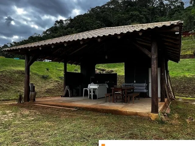 Imagem 11: Sítio a Venda em Tijucas com Lago