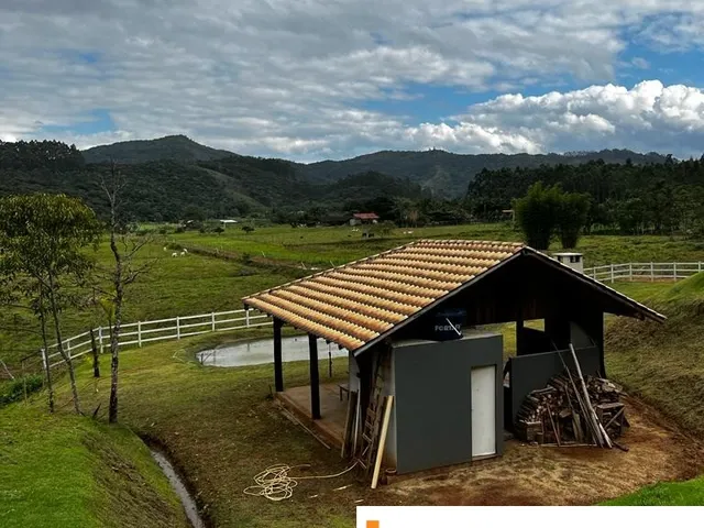 Imagem 6: Sítio a Venda em Tijucas com Lago