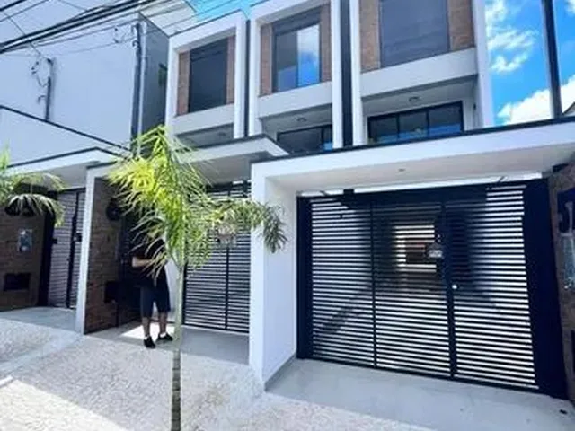 Imagem: Sobrado Frontal na Vila Granada