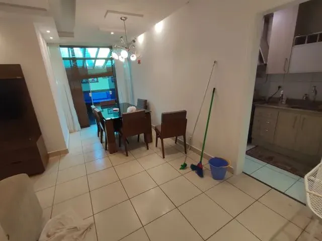 Imagem 2: Apartamento 2/4 Sendo 1 Ste, Mobiliado, Varanda Privativa Coberta