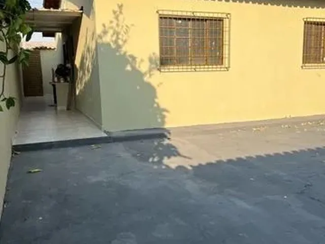 Imagem: Vendo Casa em Maruipe com Quintal e Varanda