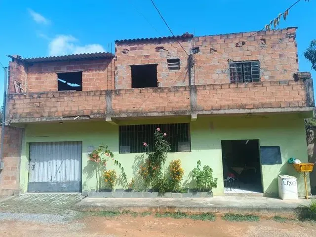 Imagem 1: Vendo Casa 4 Quartos 2 Banheiros