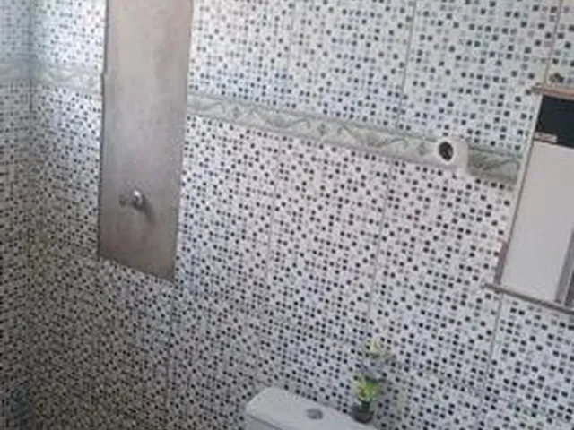 Imagem 2: Vendo Casa 4 Quartos 2 Banheiros