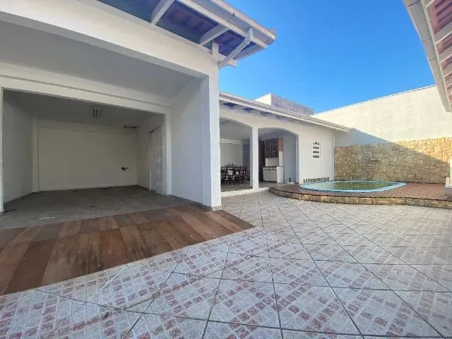 Imagem 7: Casa Averbada, 4 Dormitórios no Bairro Ressacada em Itajaí. Valor de Oportunidade