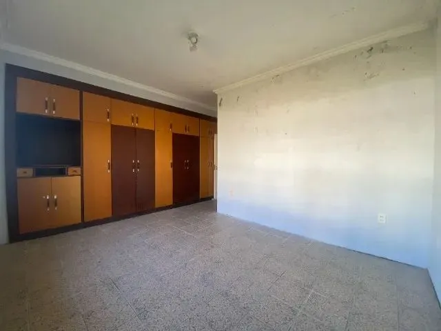 Imagem 4: Casa Averbada, 4 Dormitórios no Bairro Ressacada em Itajaí. Valor de Oportunidade