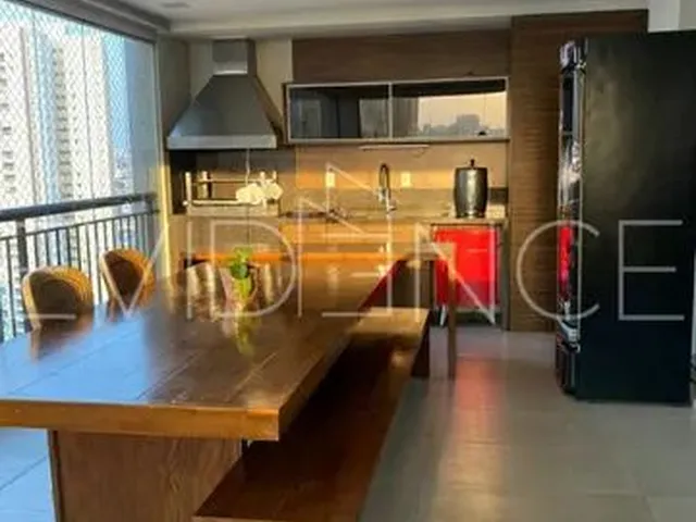 Imagem: Apartamento À Venda com 3 Suítes, 192M²