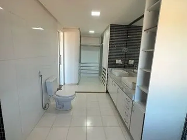 Imagem 9: Casa Tríplex Vista Mar, Tem 892 M² com 8 Suítes, Piscina, Deck, em Porto das Dunas