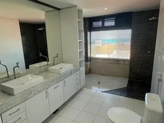 Imagem 4: Casa Tríplex Vista Mar, Tem 892 M² com 8 Suítes, Piscina, Deck, em Porto das Dunas