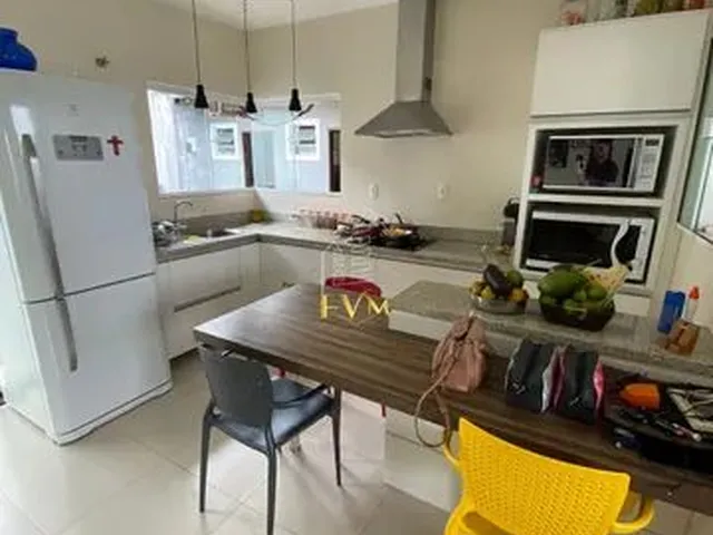 Imagem 7: O Lar Perfeito: Casa À Venda/Locação em Uma Localização Privilegiada!