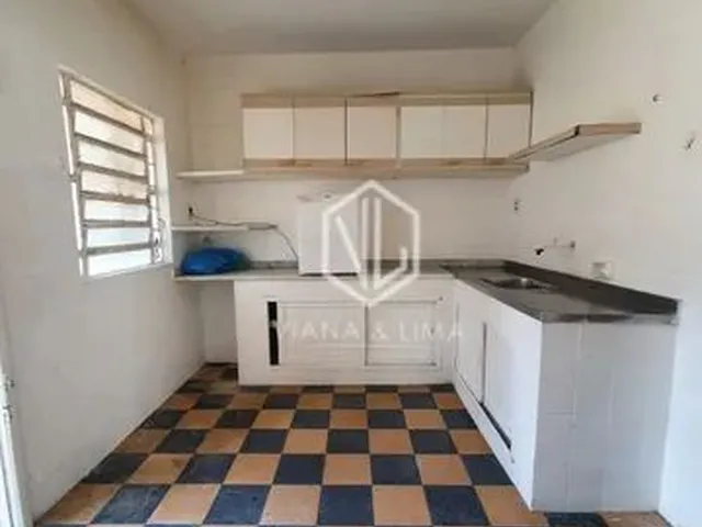 Imagem 16: Casa para Aluguel Ou Venda Possui 295 Metros Quadrados com 4 Quartos em Cordeiro - Recife