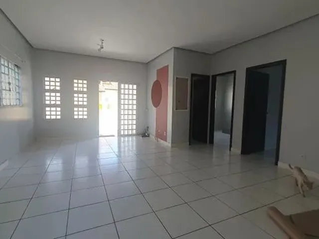 Imagem: Aluga-Se Casa com 03 Quartos, Bairro santa