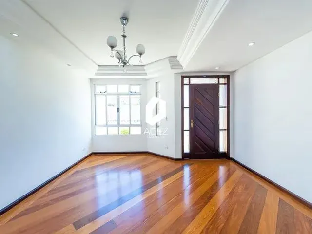 Imagem 5: Casa Ampla com Edícula e 5 Vagas de Garagem!