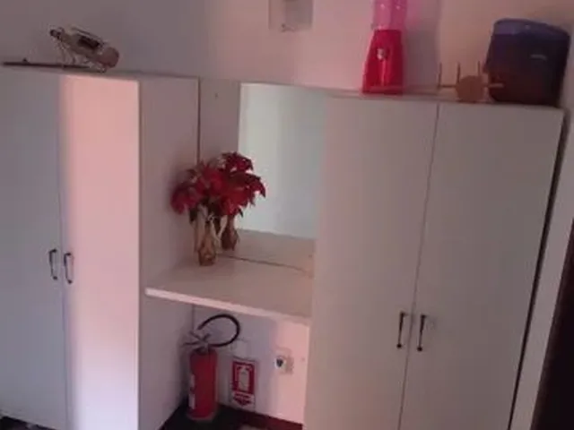 Imagem 4: República Só Feminina Aluga-Se Quartos