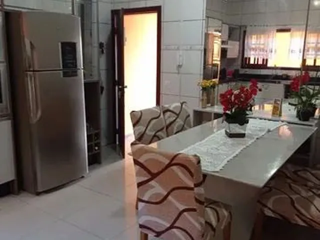 Imagem 6: República Só Feminina Aluga-Se Quartos
