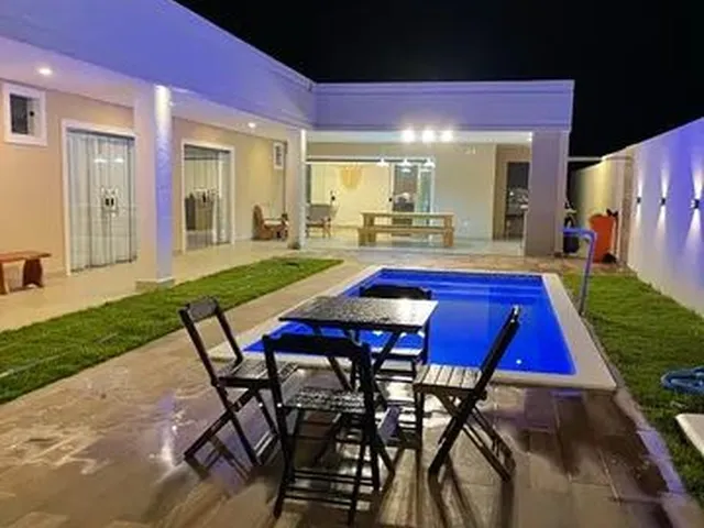 Imagem 2: Venda Casa com 4 Suítes - Perto Rio e Mar