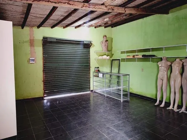 Imagem 2: Casa com 2 Quartos e 01 Ponto Comercial - Centenário - Boa Vista - Rr