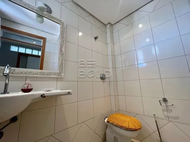 Imagem 11: Casa 4 Dormitórios em Coqueiros